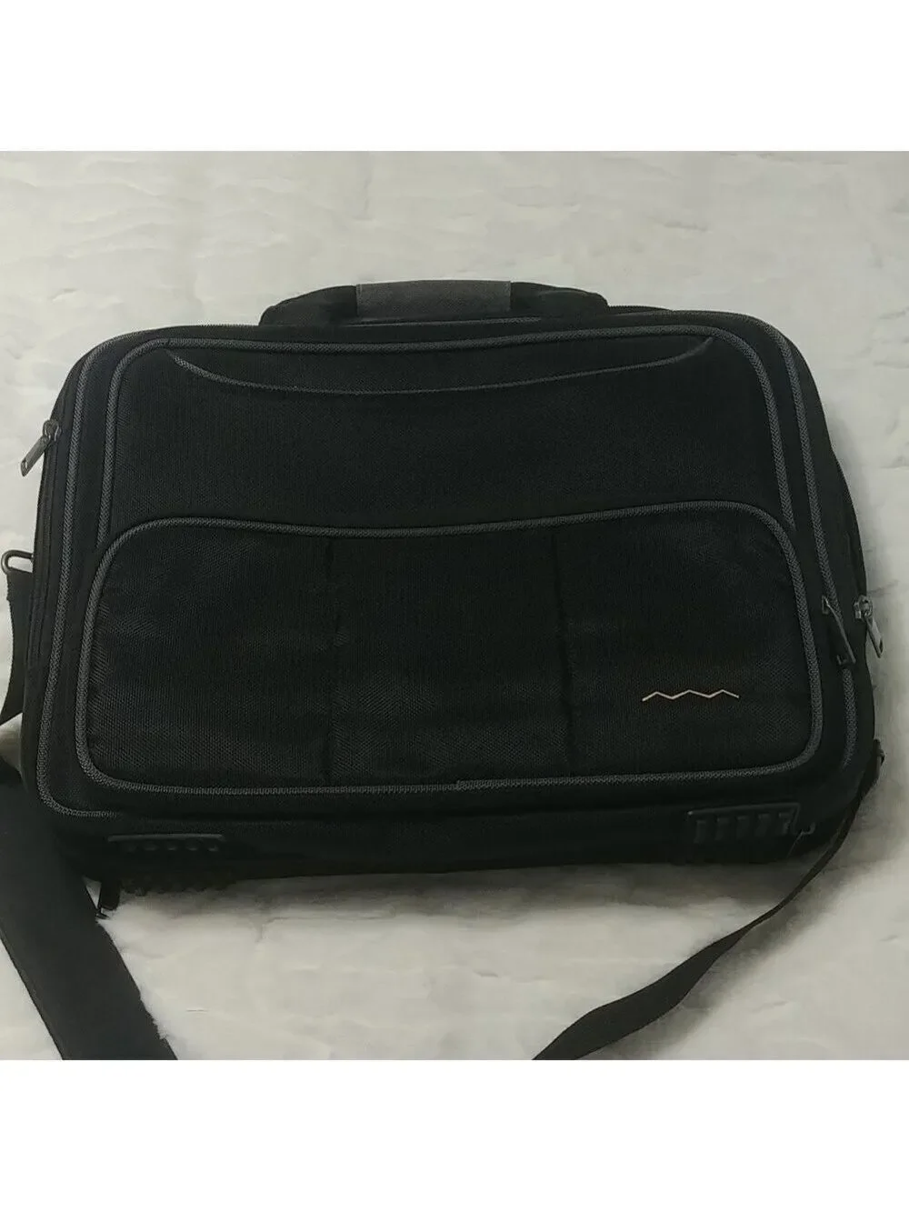 Higher Ground Tech Traveler Carrying Case for 15.5